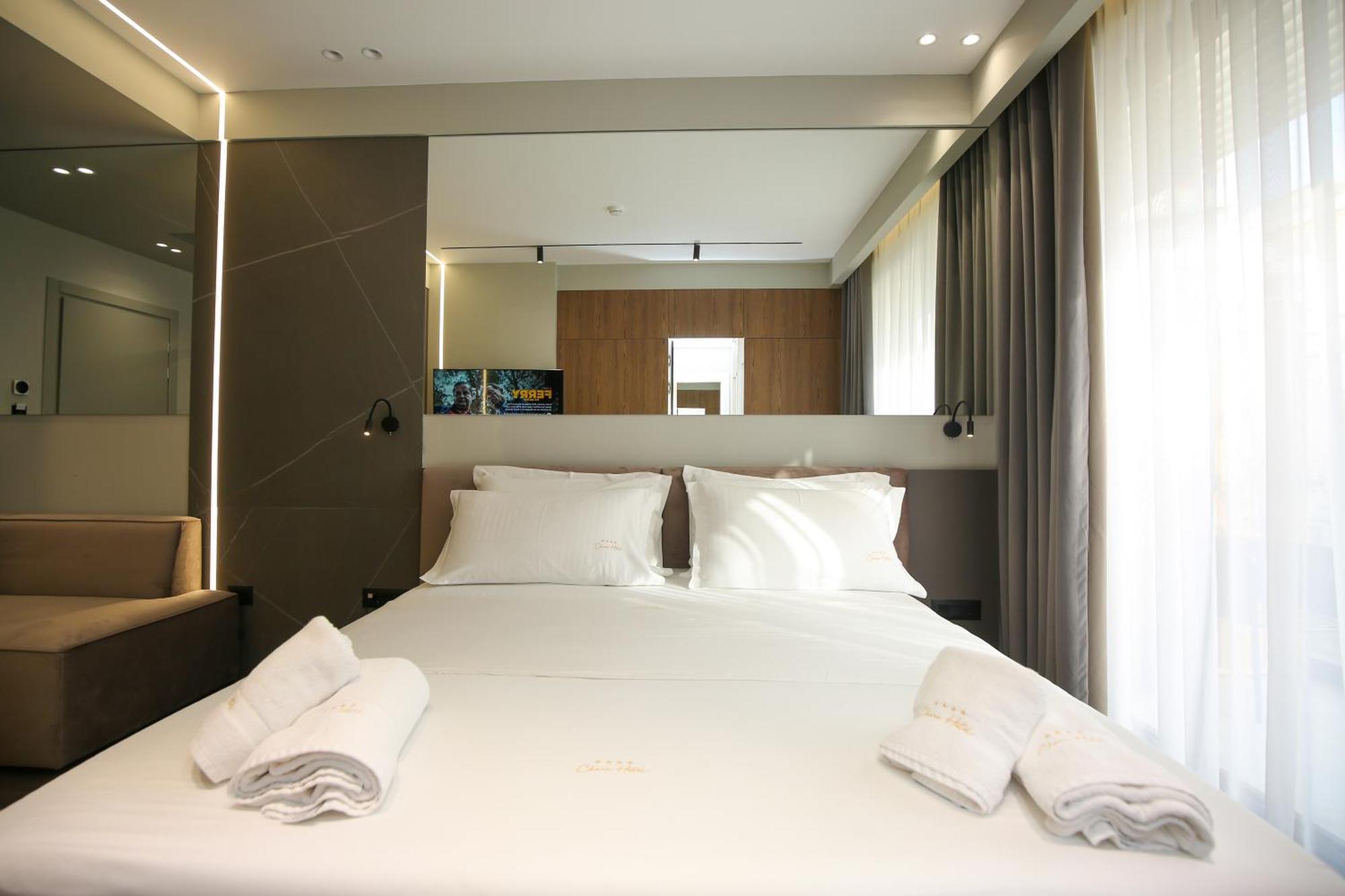Charm Hotel Vlore Exterior photo