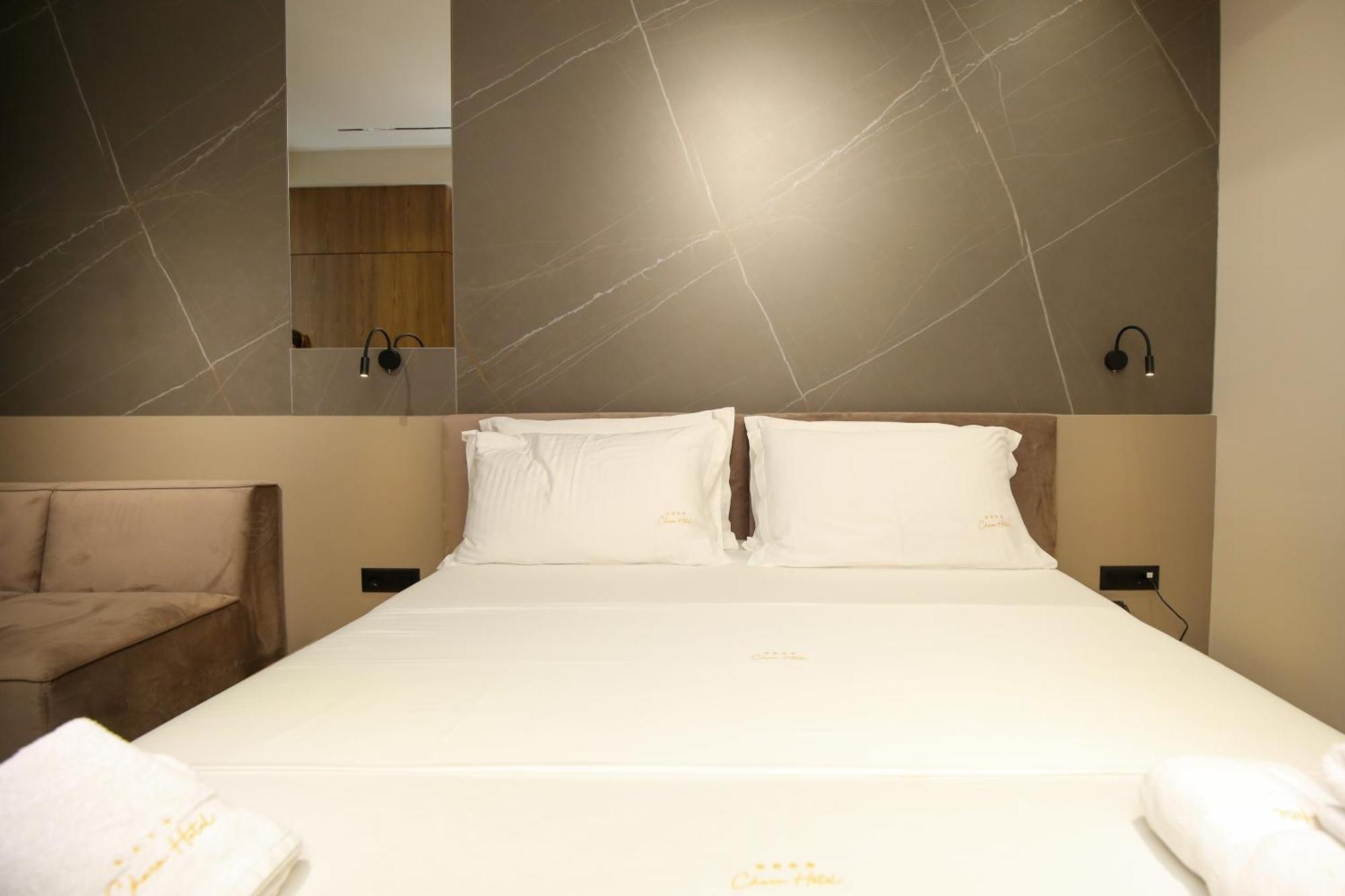 Charm Hotel Vlore Exterior photo