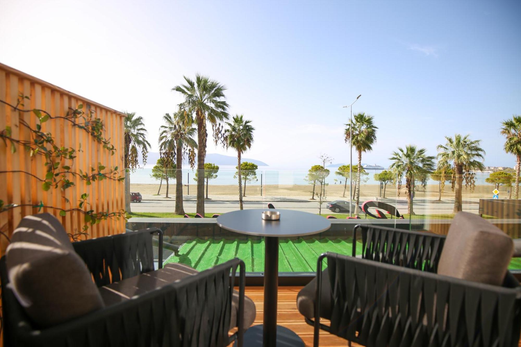 Charm Hotel Vlore Exterior photo