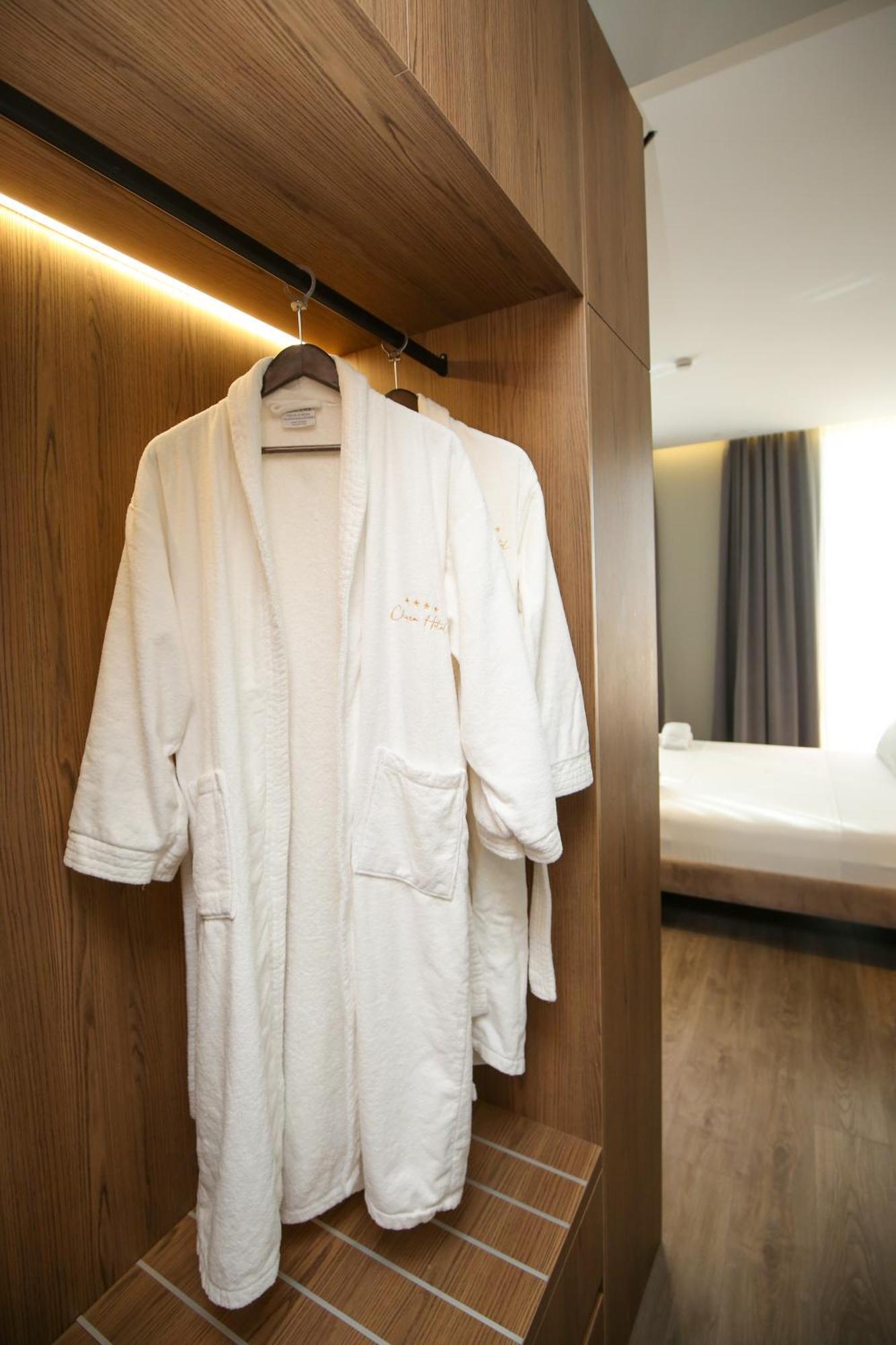 Charm Hotel Vlore Exterior photo